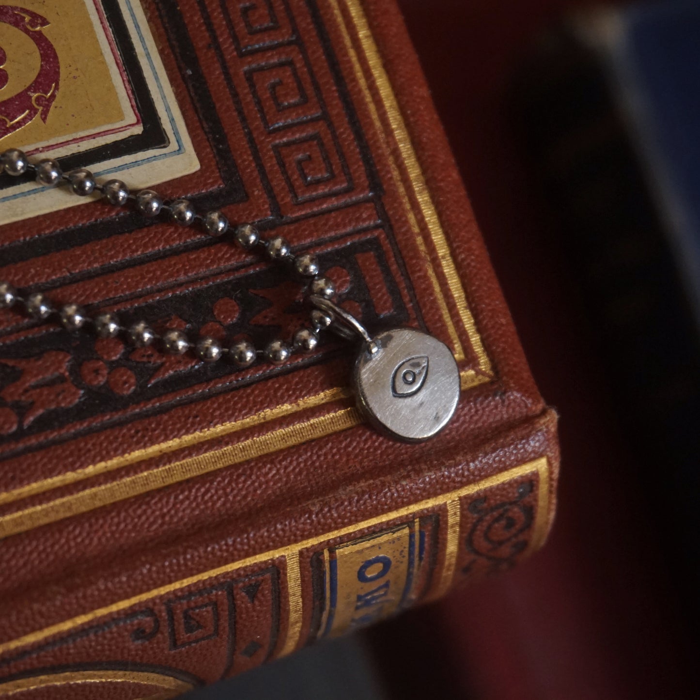 the SEER’S Pendant